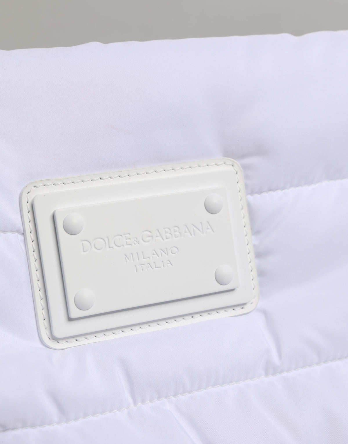 White Logo Plaque Polyester Quilted Shoulder Borse Bag