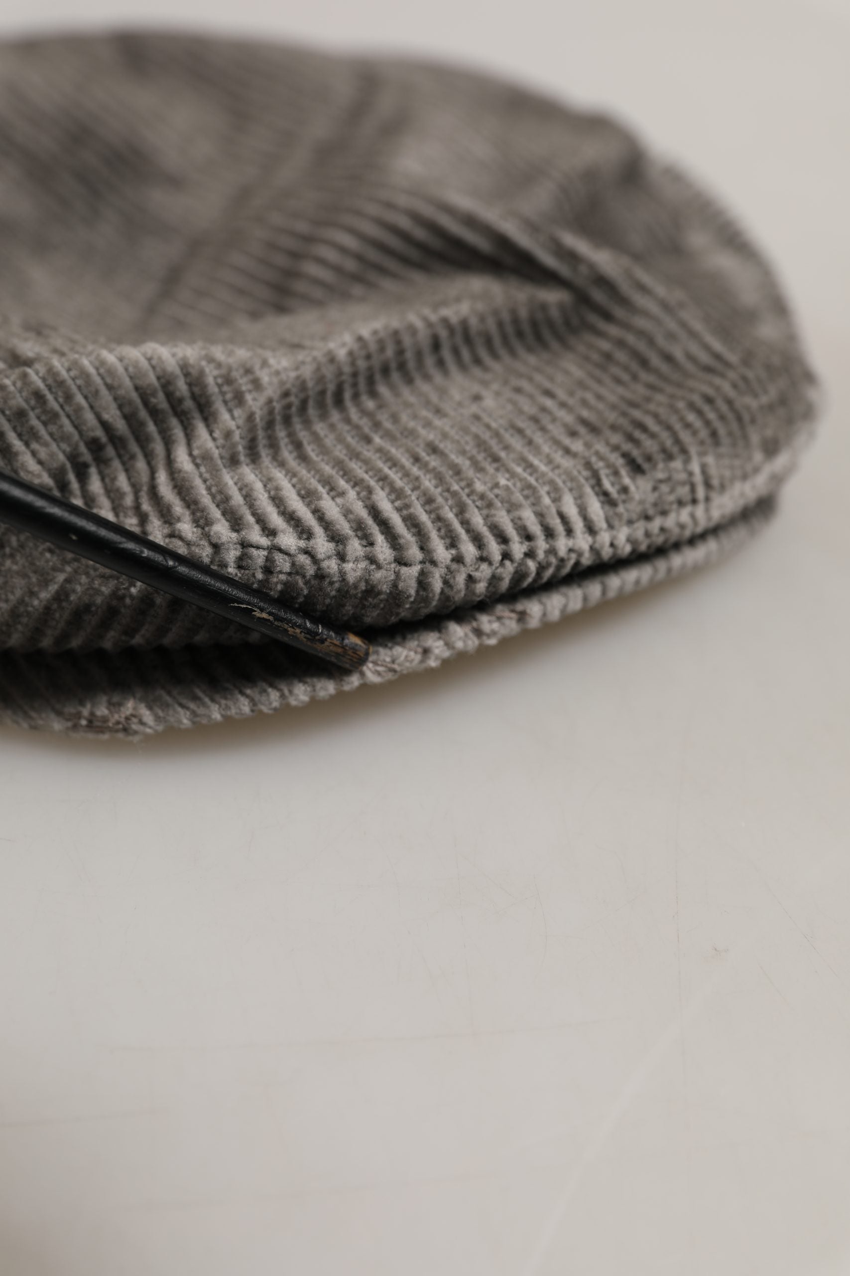 Men Grey Cotton Corduroy Cloth Newsboy Cap Hat
