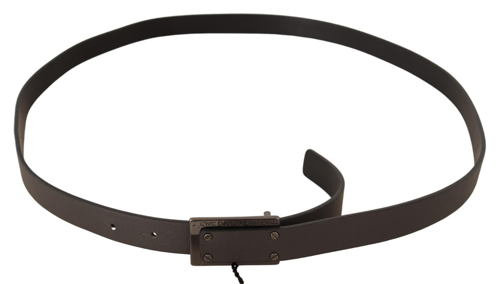 Ceinture en cuir marron foncé avec boucle à logo.