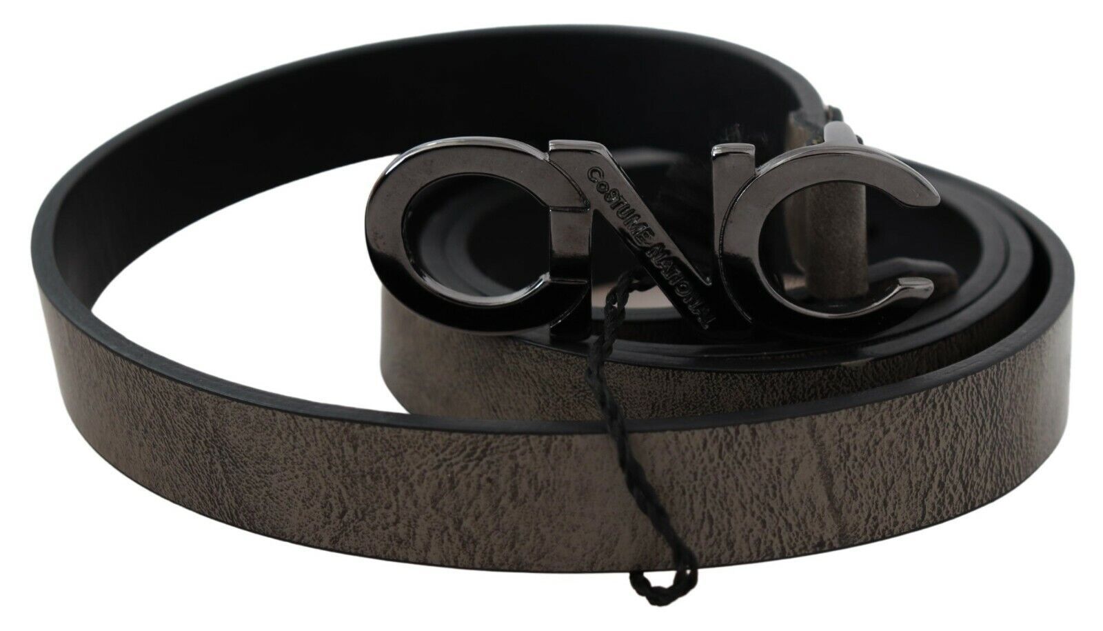 Ceinture en cuir marron foncé avec logo en lettres et boucle.