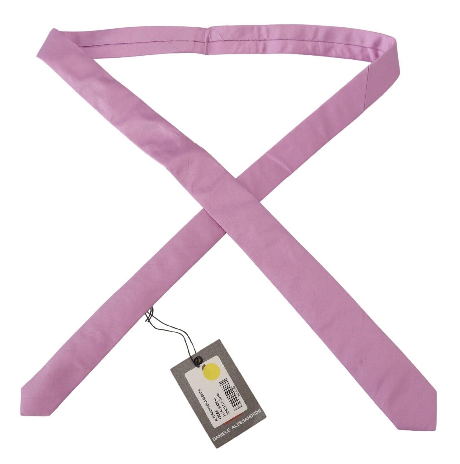 Accessoire de cravate en soie rose classique pour homme.