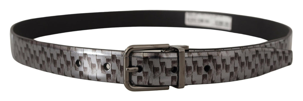 Ceinture en cuir gris à motif en écailles de poisson avec boucle en métal 3D grise.