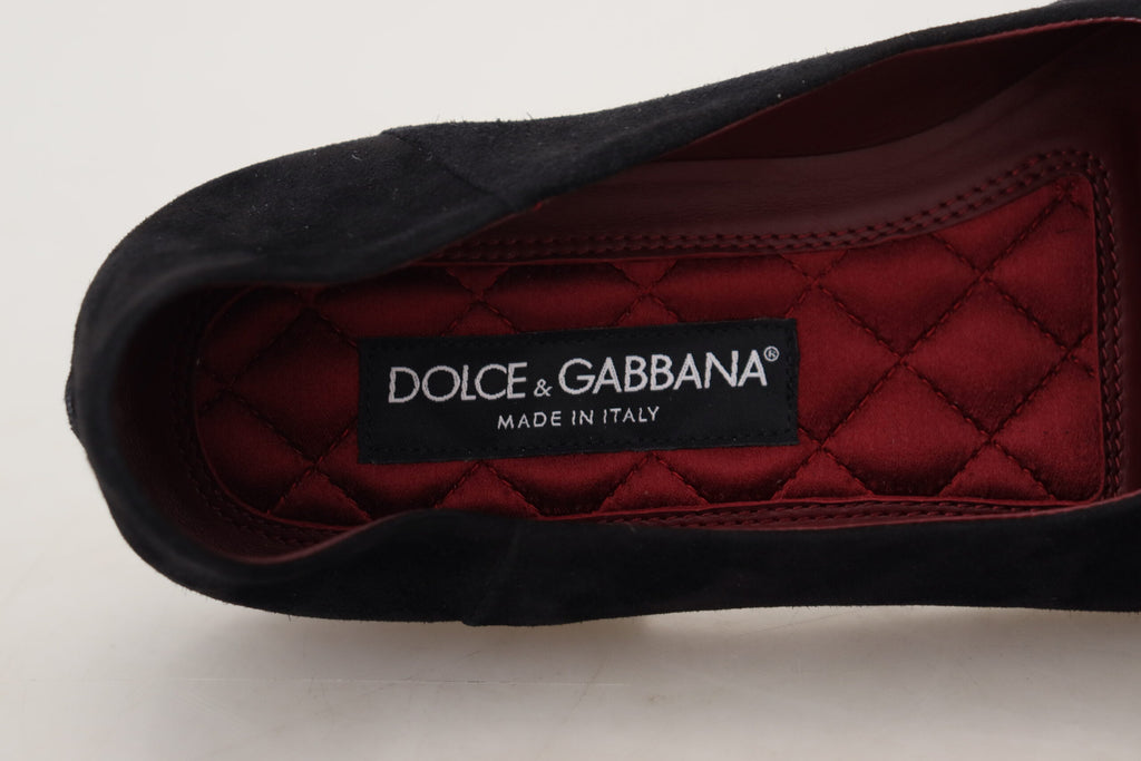Brogues plates en daim noir avec détail croisé doré