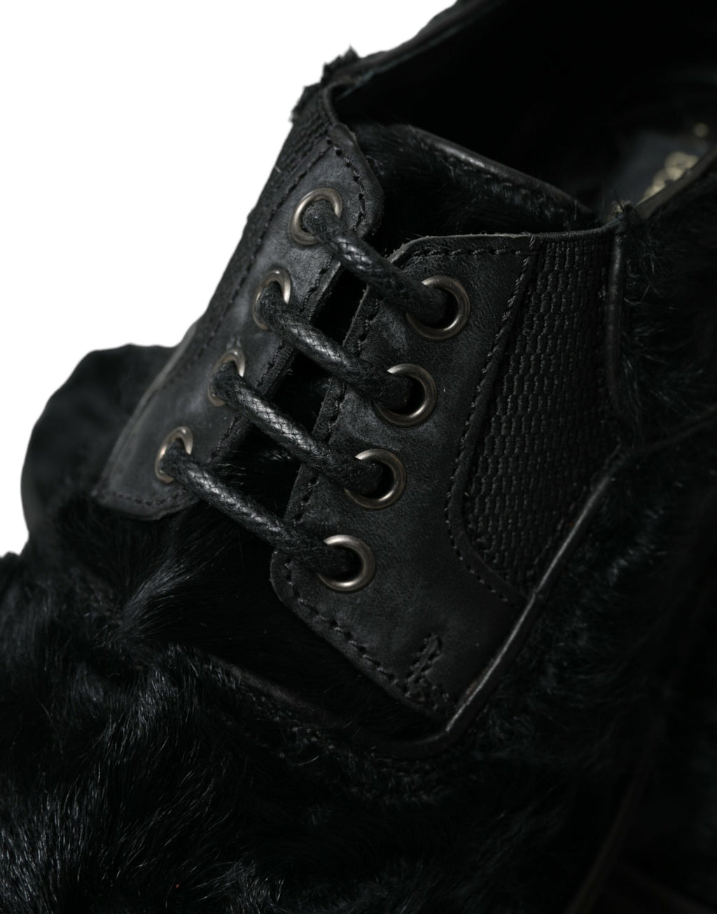 Chaussures de ville derby en cuir noir à lacets et fourrure