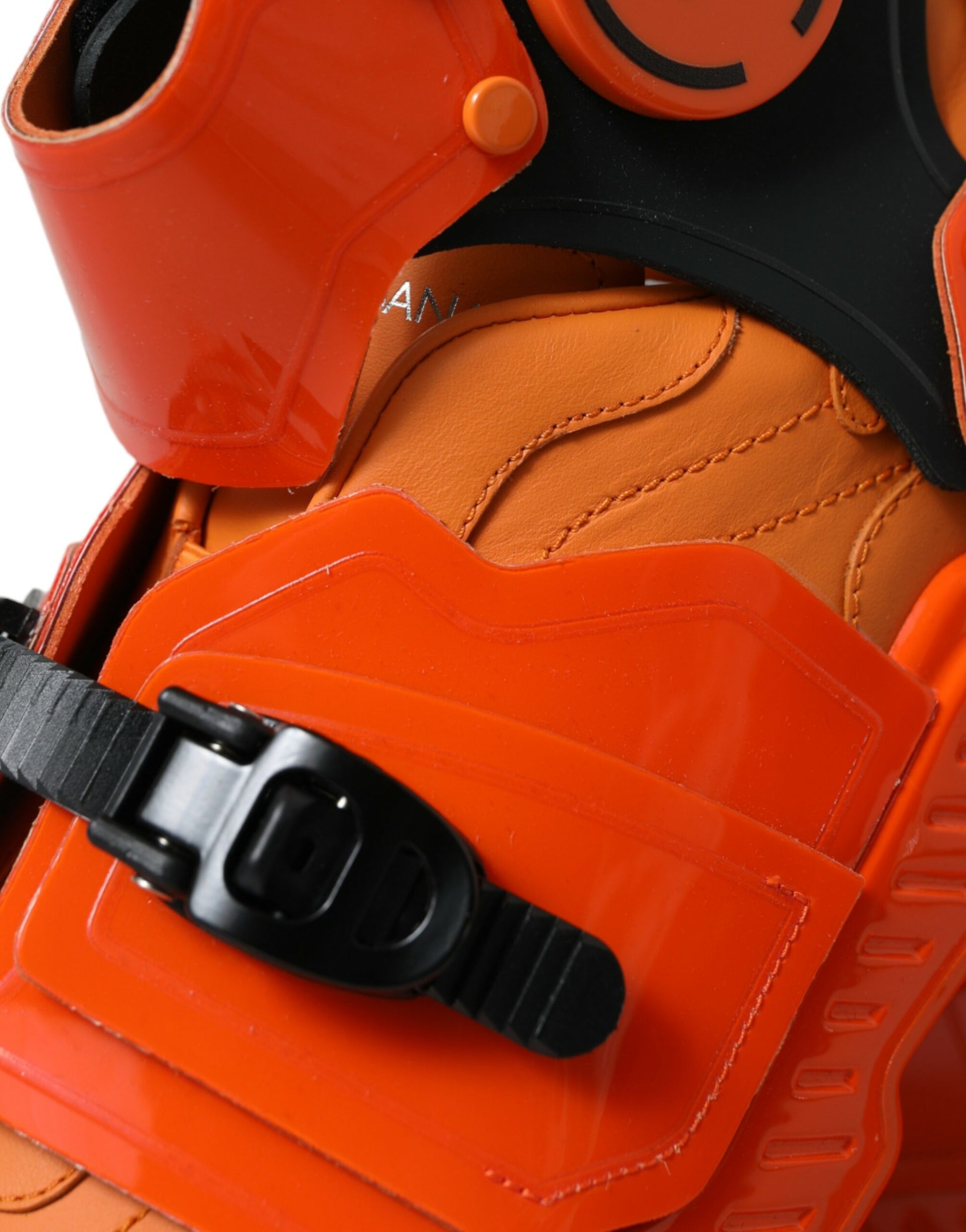 Sneakers montantes à plateforme orange à panneaux multiples