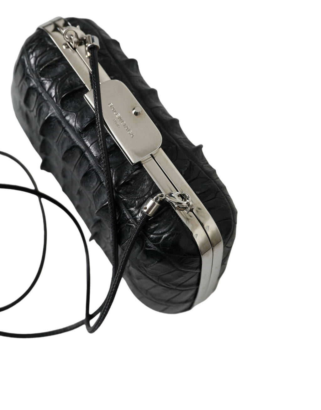 Sac à main porté épaule et porté bandoulière, type boîte, en cuir de peau exotique noire.