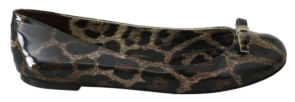 Boutures plates en cuir marron léopard