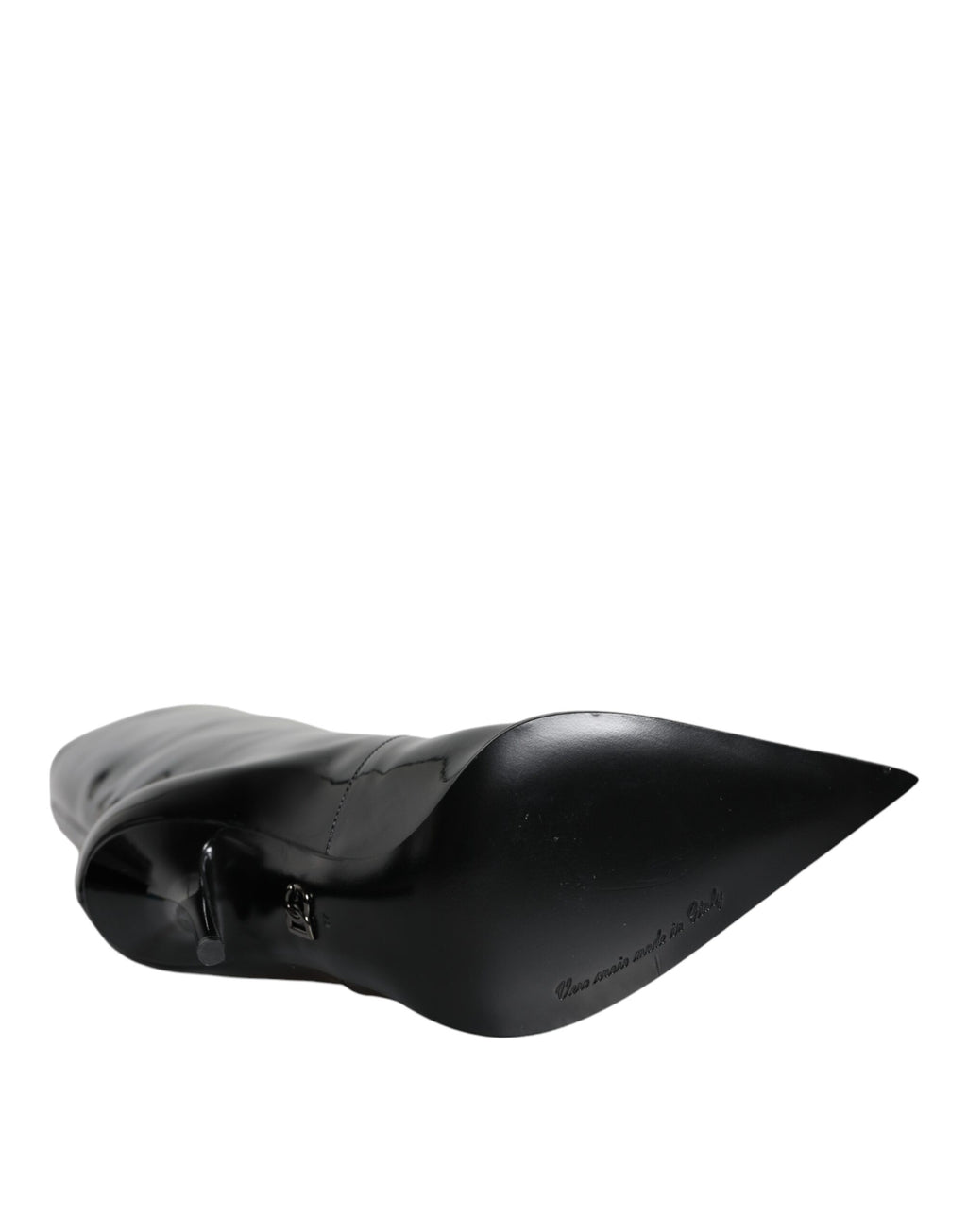 Bottines mi-mollet en cuir verni noir