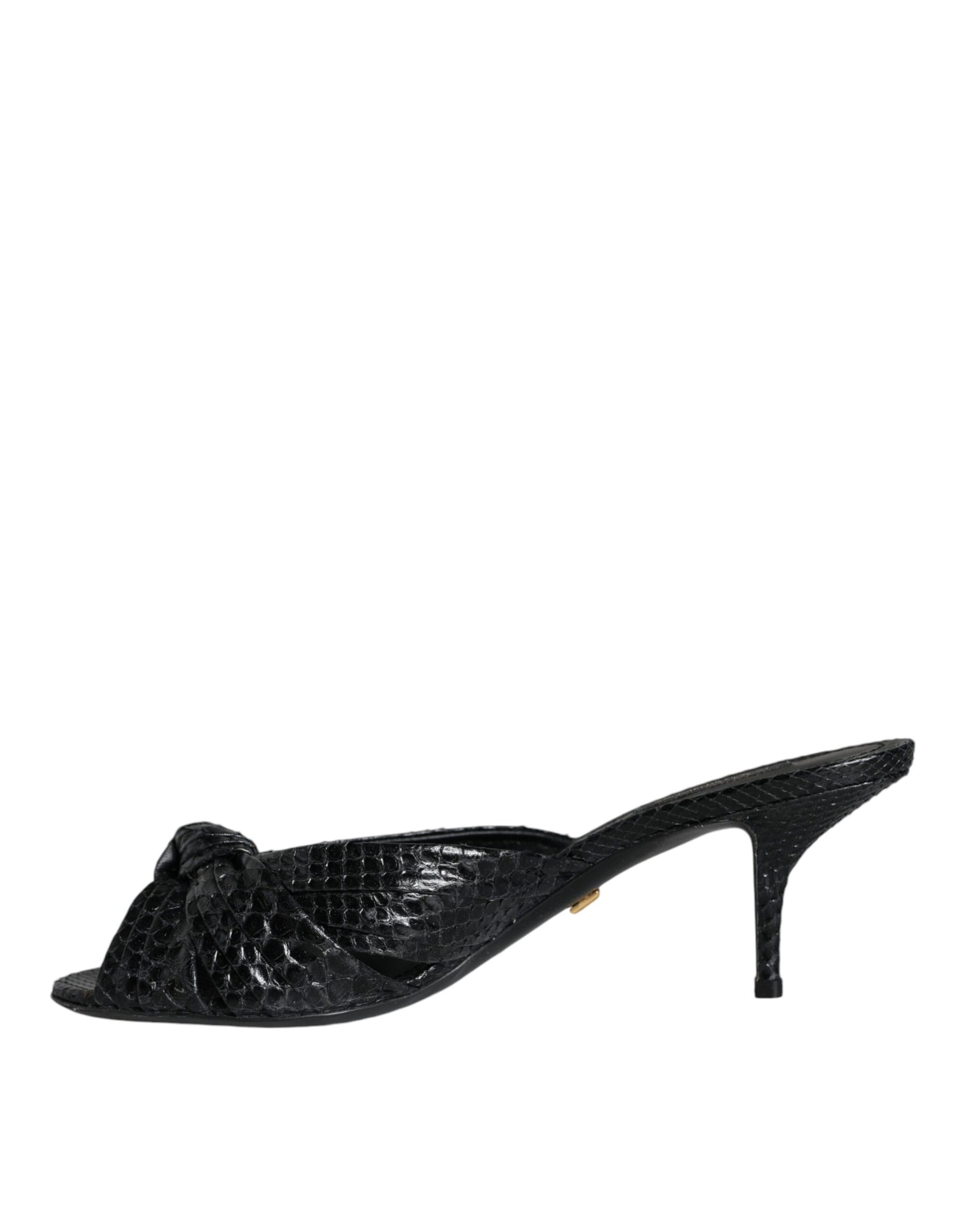 Sandales à talons hauts en cuir noir