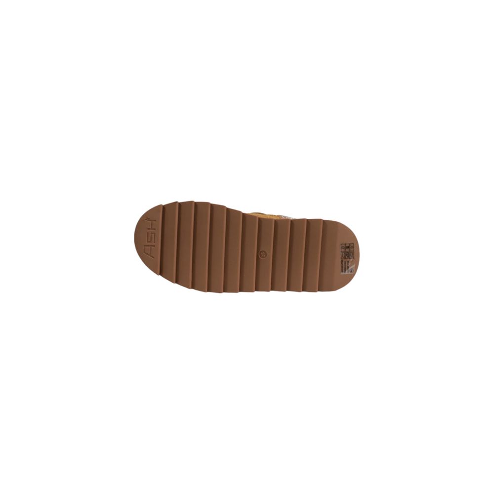 Cuir de daim marron, hauteur cheville