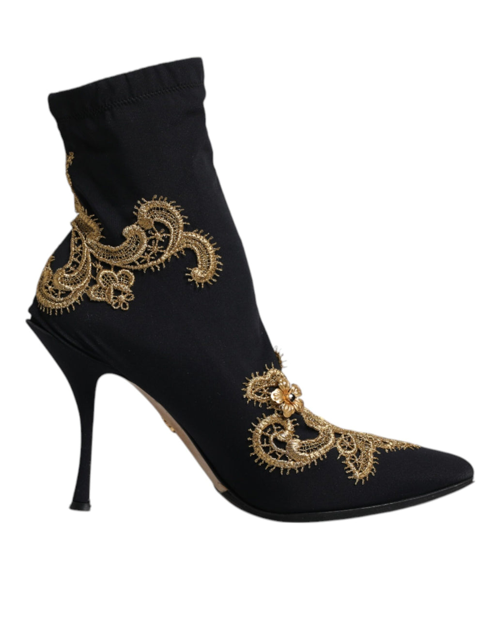 Bottines plates à broderies noires et dorées