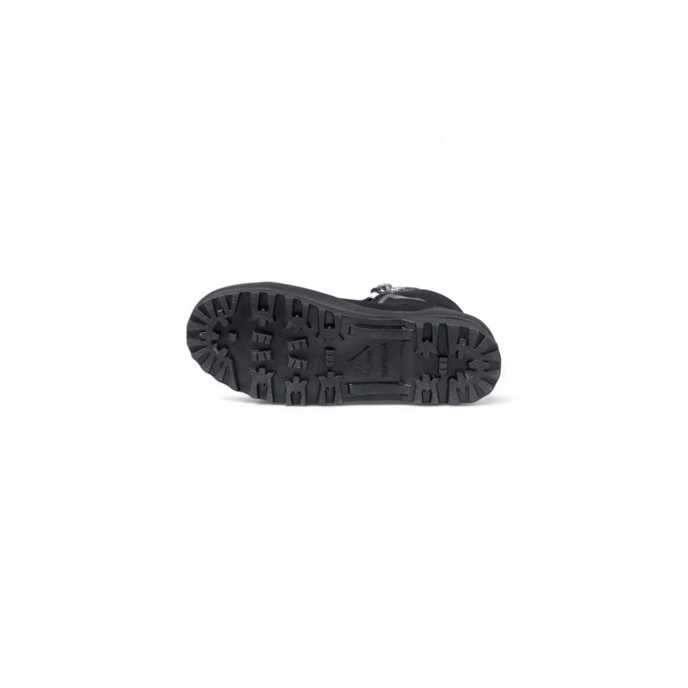 Baskets en tissu noir