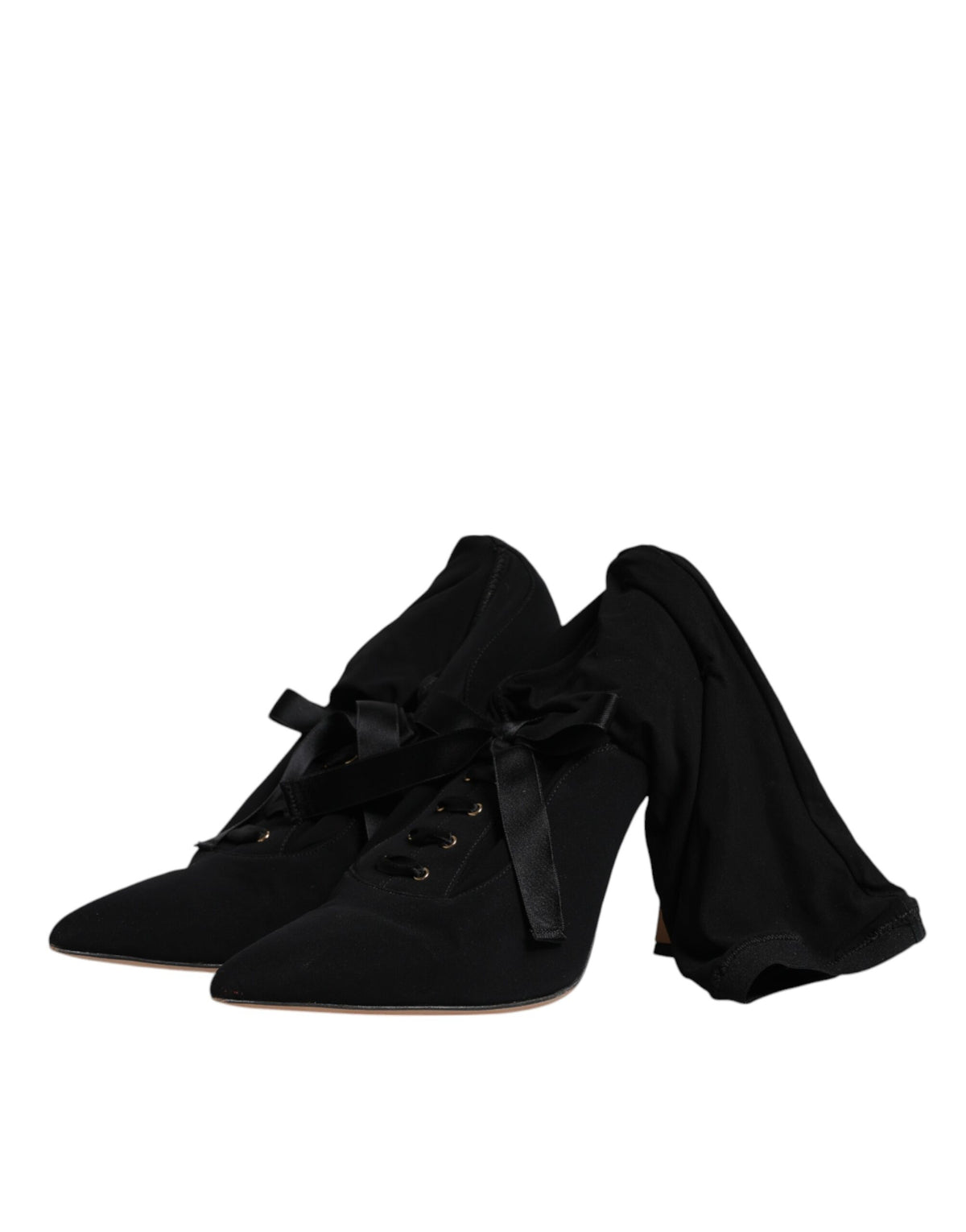 Bottines à talons aiguilles noires, mi-mollet