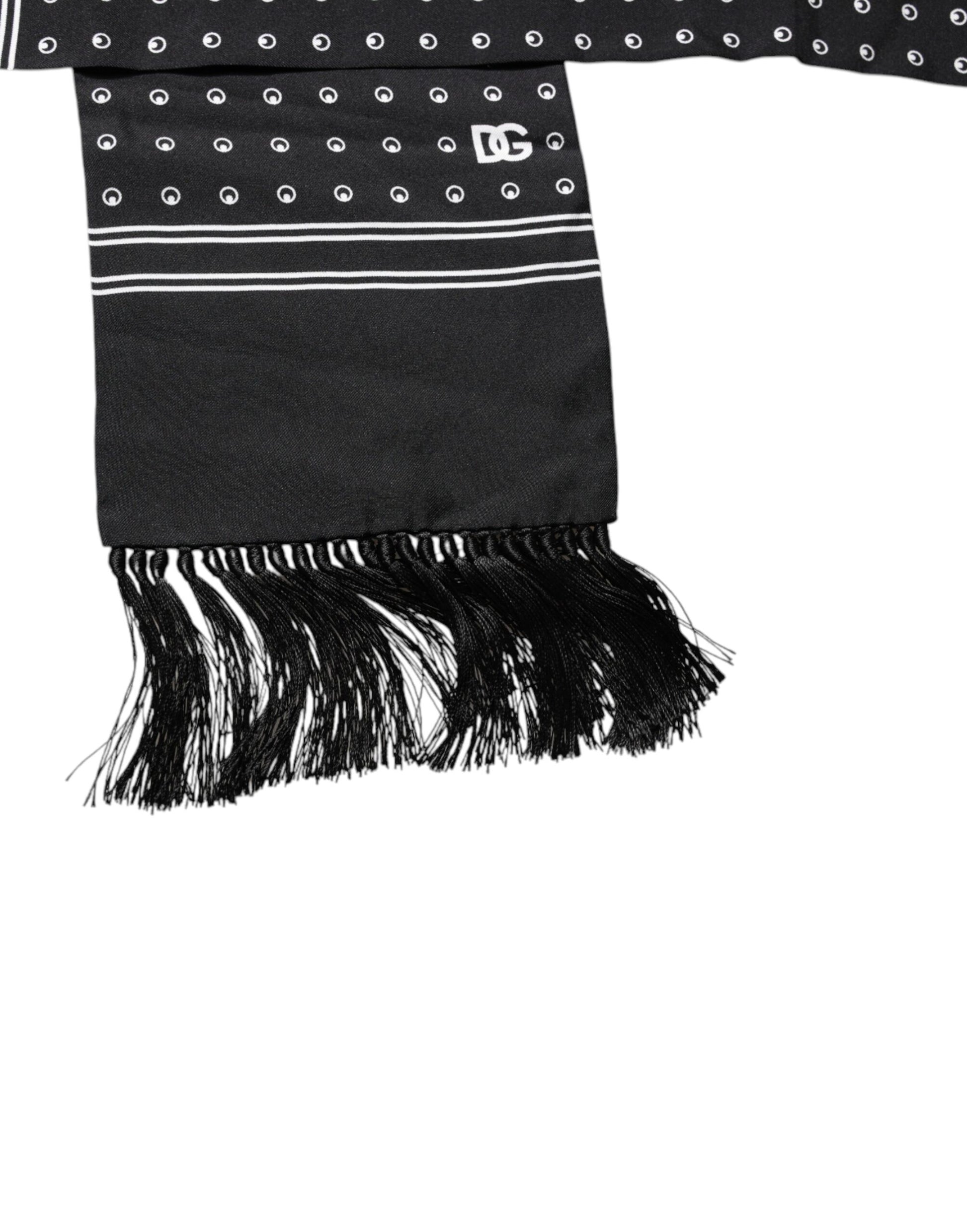 Écharpe fine en soie à pois noirs et blancs avec franges.