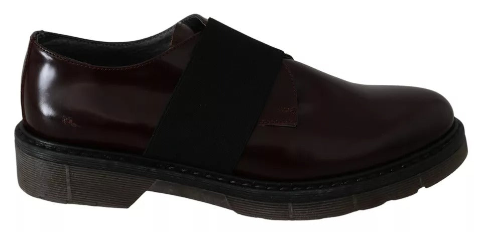 Chaussures en cuir marron foncé avec élastique
