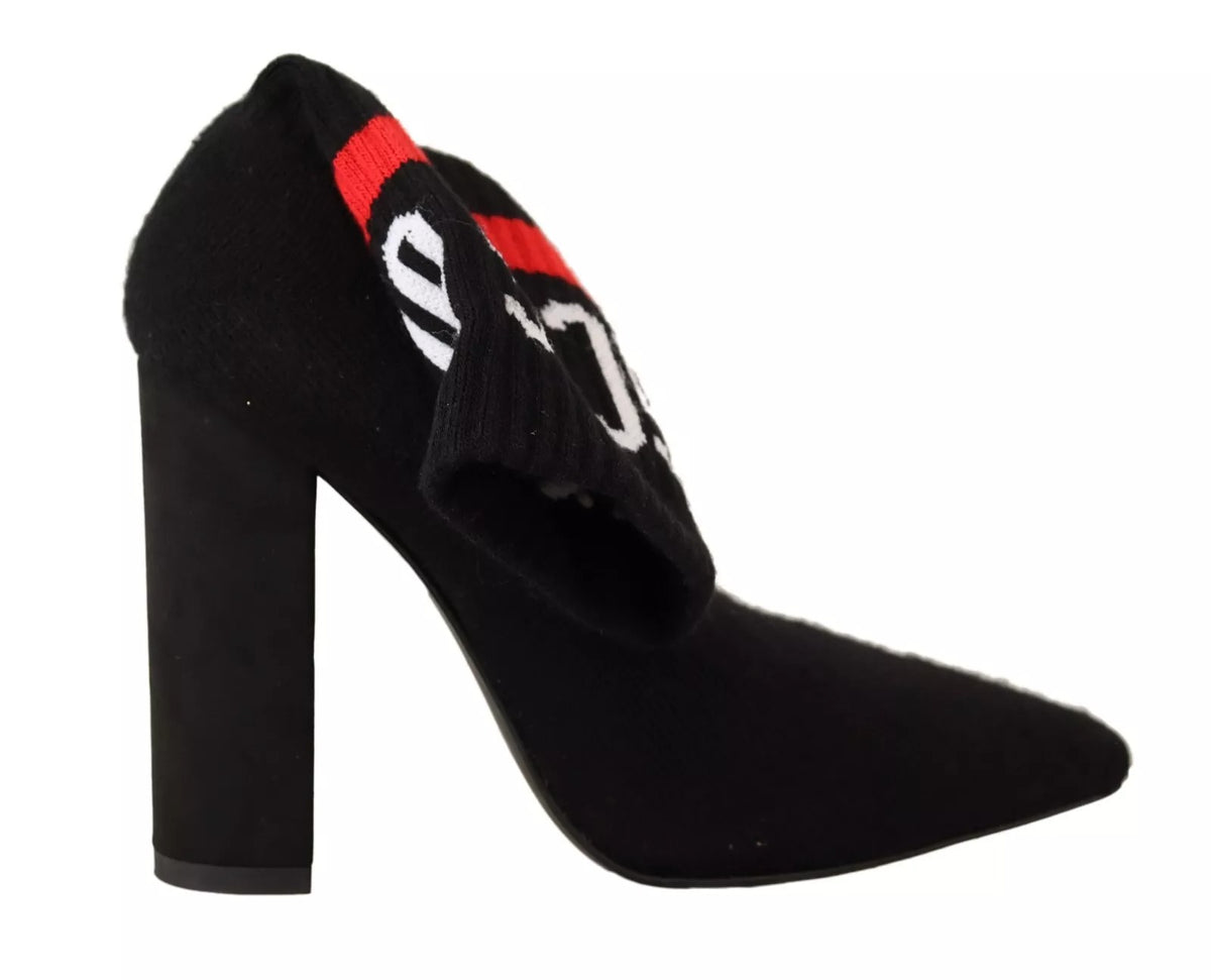 Bottines à talon bloc en daim noir avec logo et chaussettes intégrées.