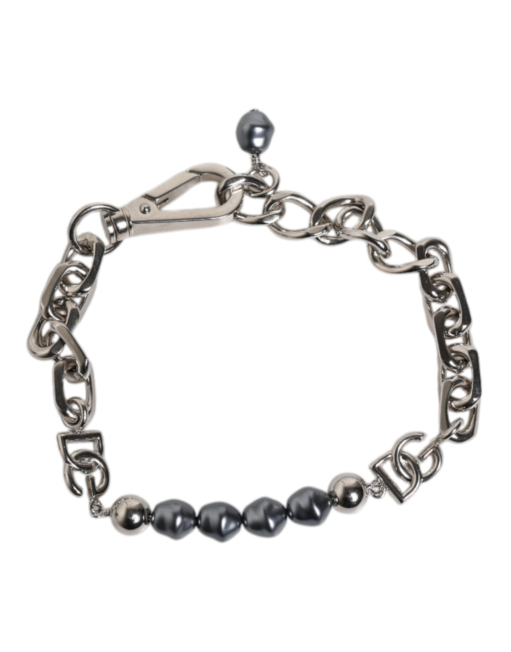 Bracelet en perles grises avec chaîne argentée, fermoir à crochet et logo.