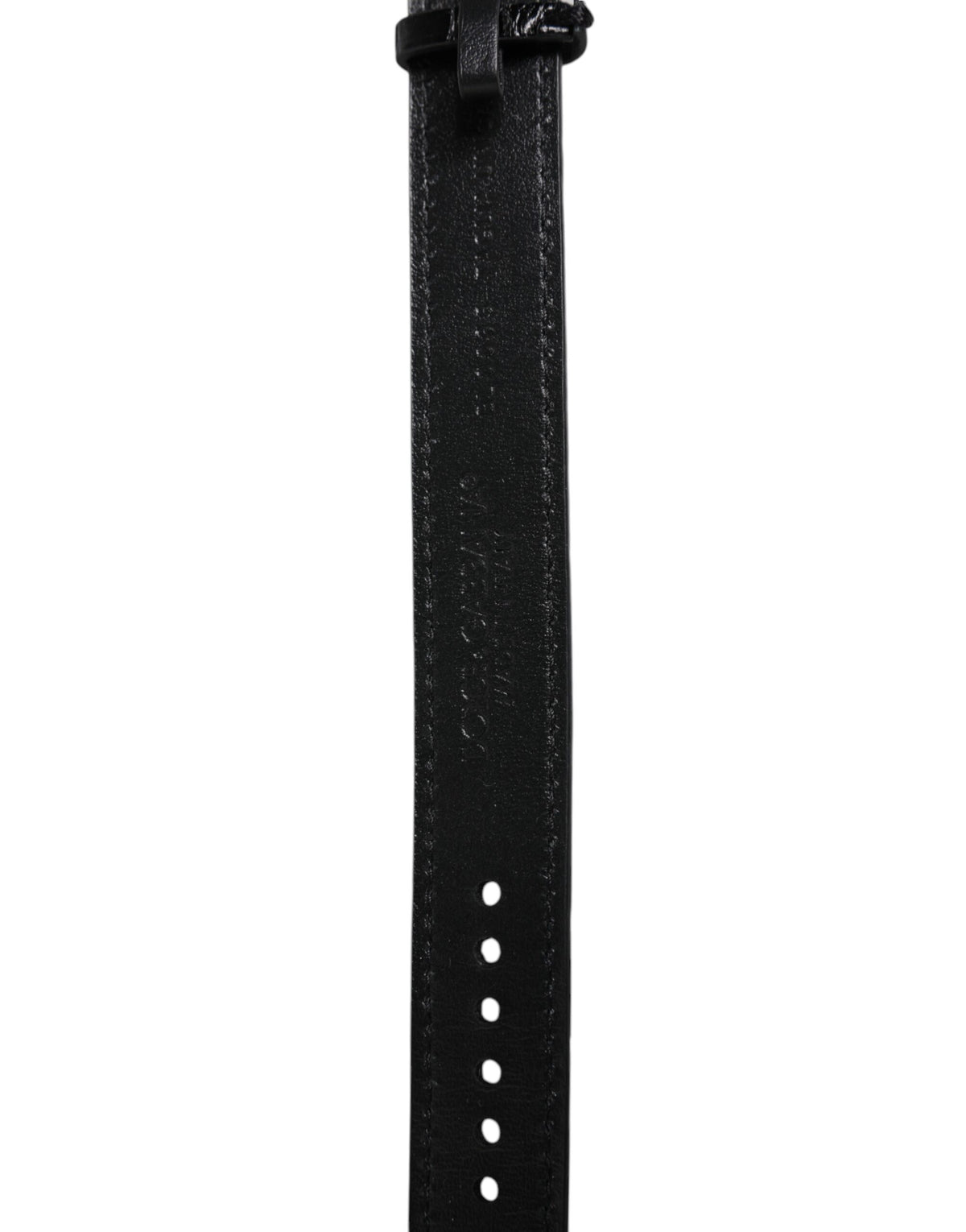 Bracelet en cuir exotique noir avec boucle en métal doré.