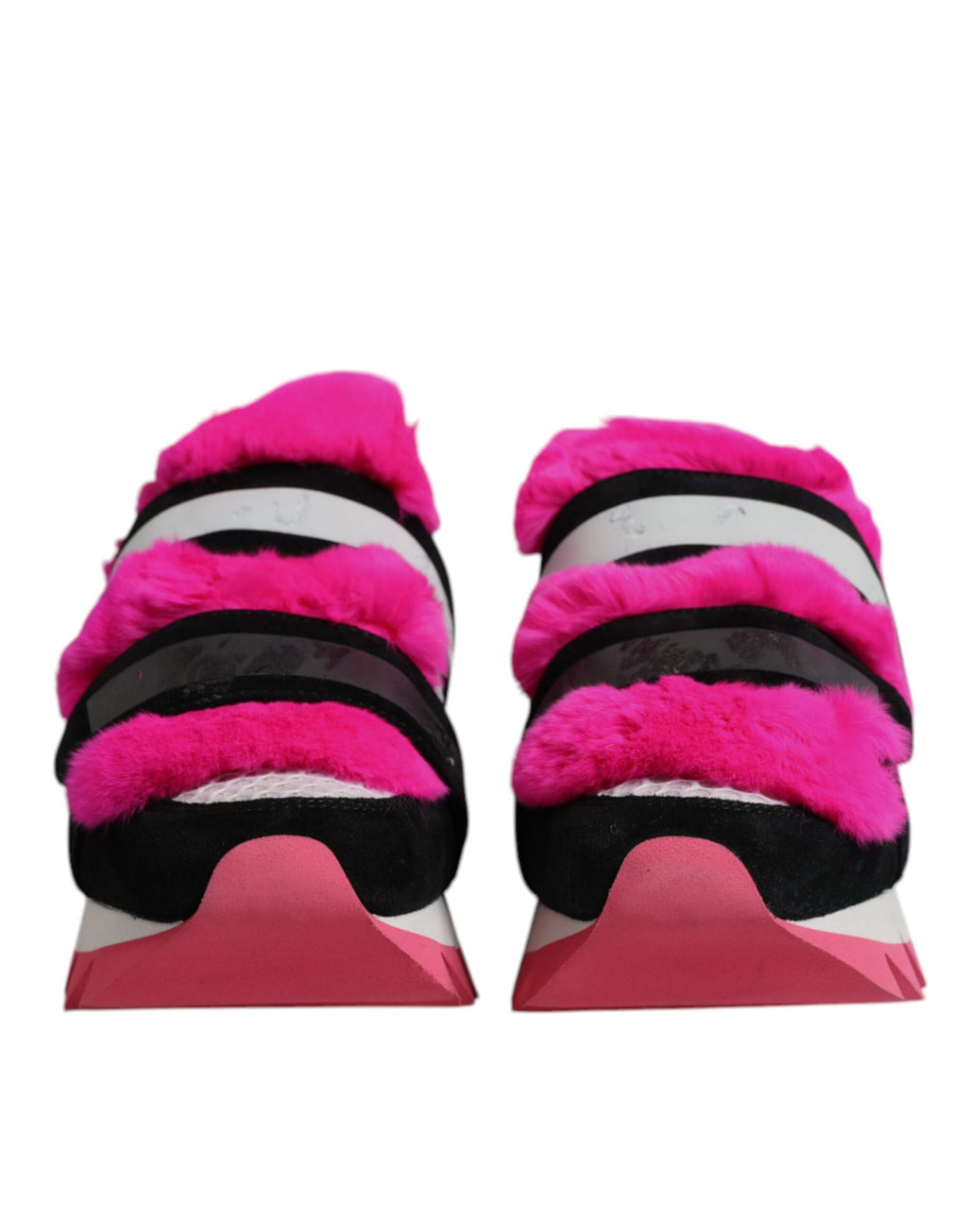 Sneakers noires à fourrure rose et ornements
