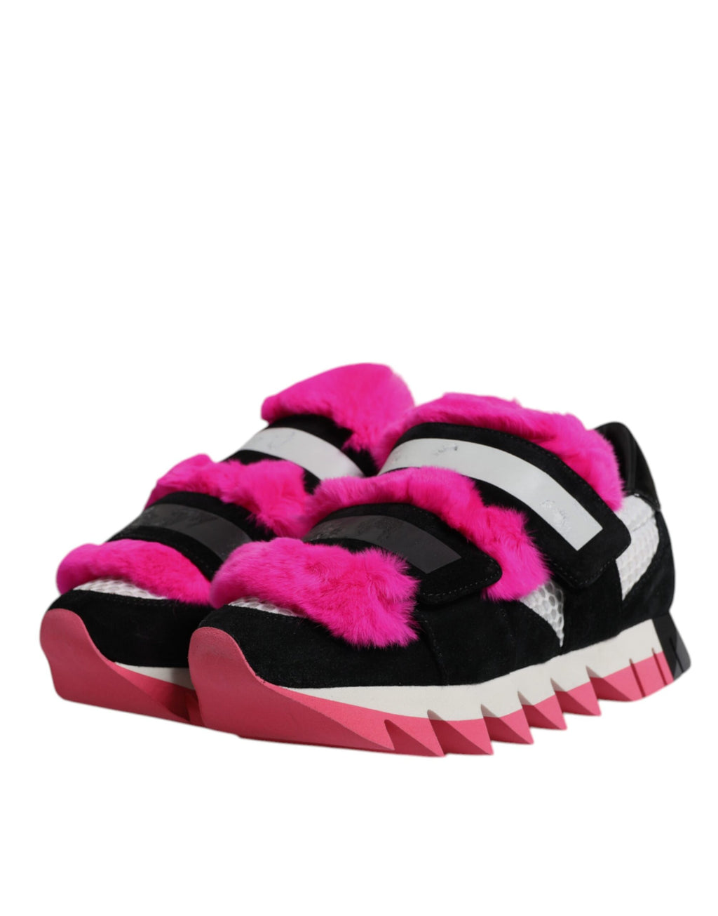 Sneakers noires à fourrure rose et ornements