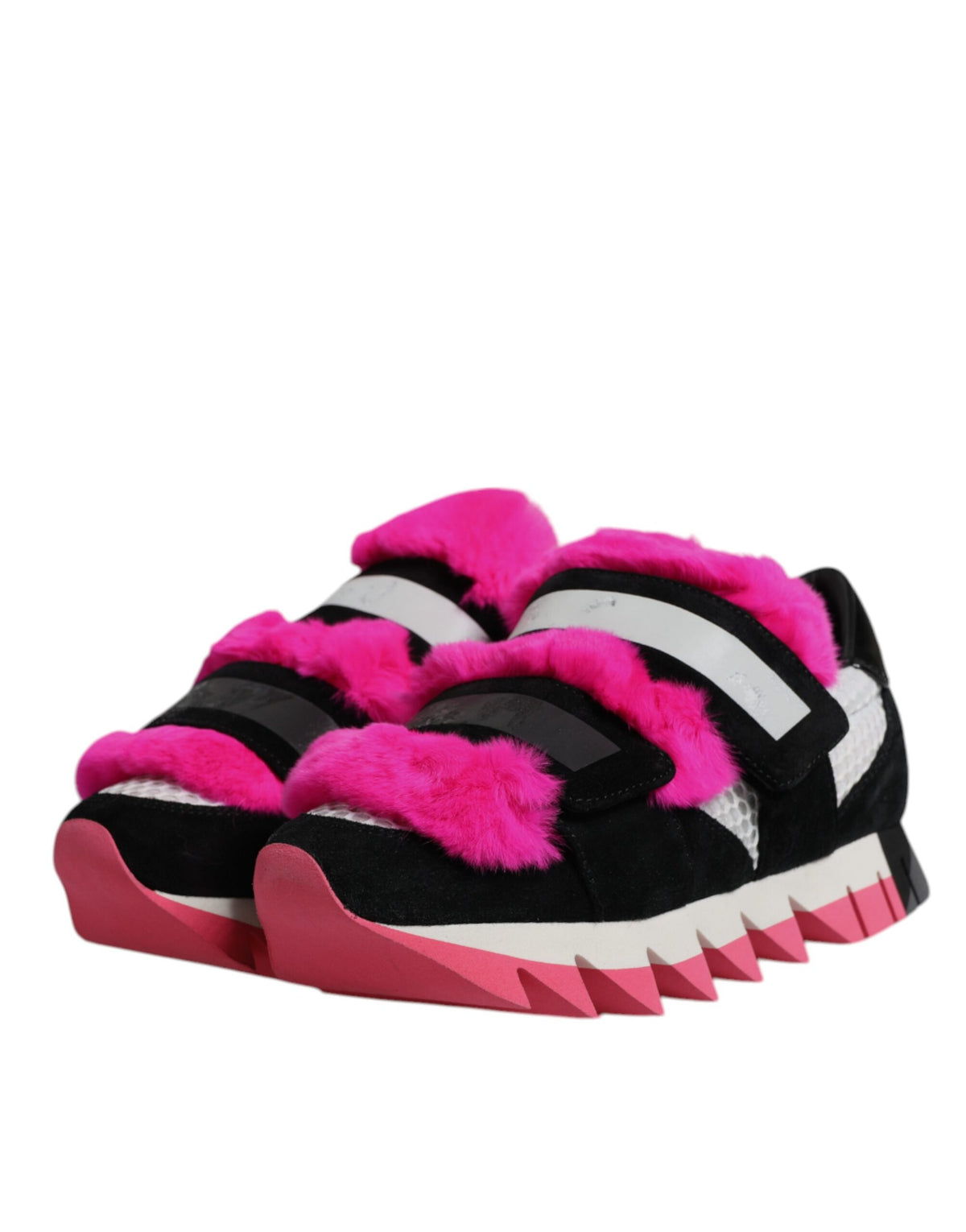 Sneakers noires à fourrure rose et ornements