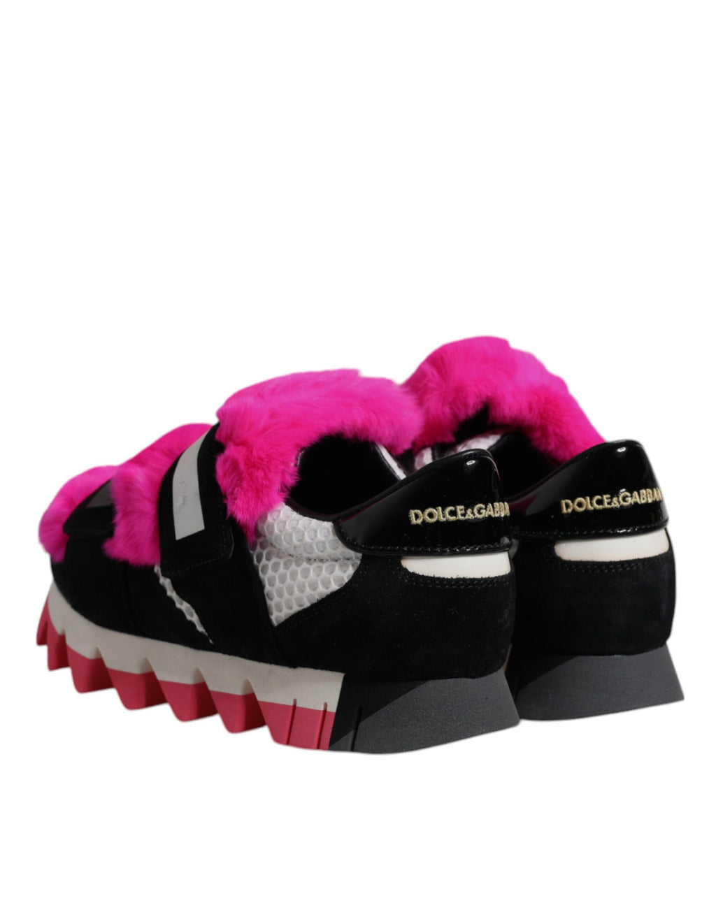 Sneakers noires à fourrure rose et ornements