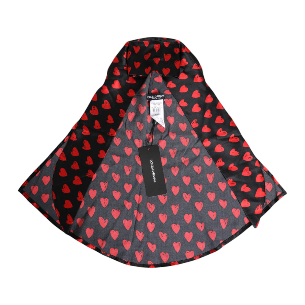 Chapeau en polyester noir avec des cœurs rouges