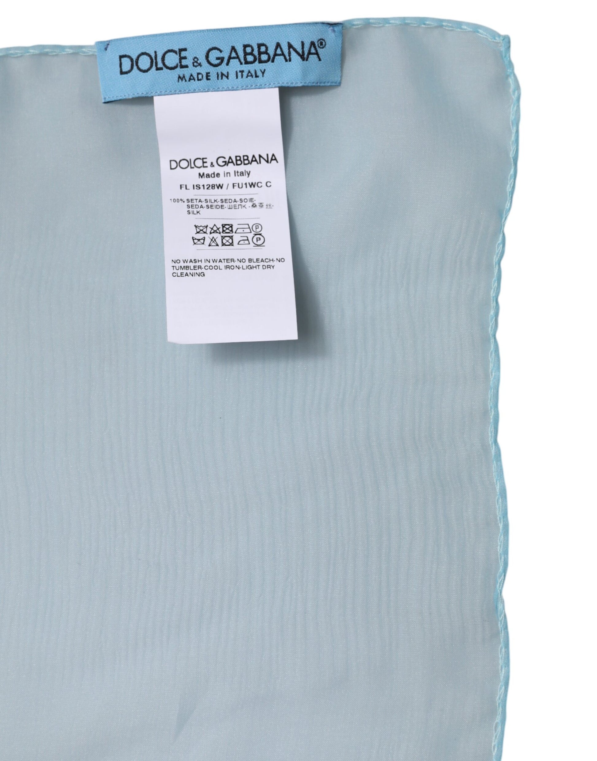 Écharpe rectangulaire en soie bleu clair