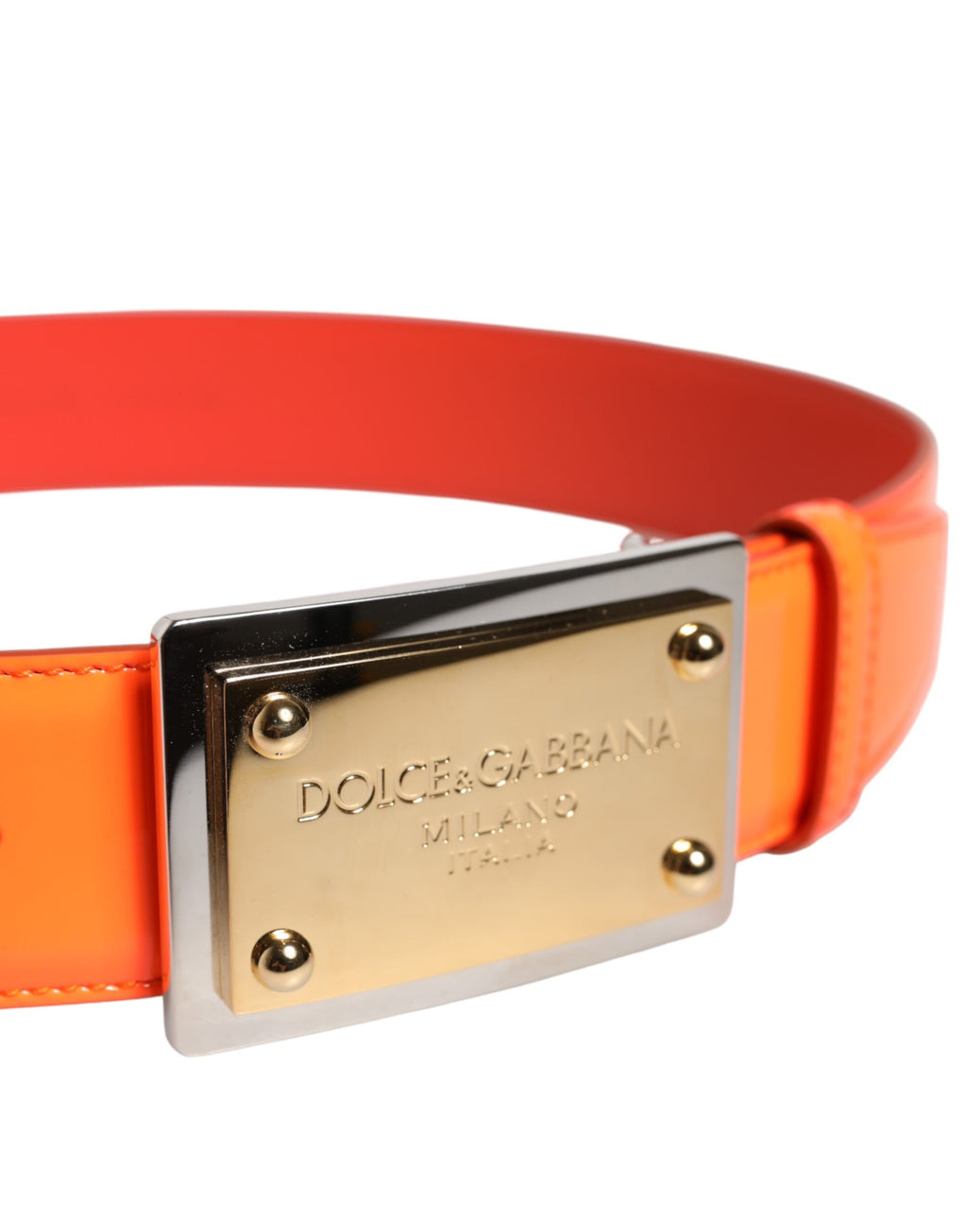Ceinture à boucle en métal doré orange avec logo.