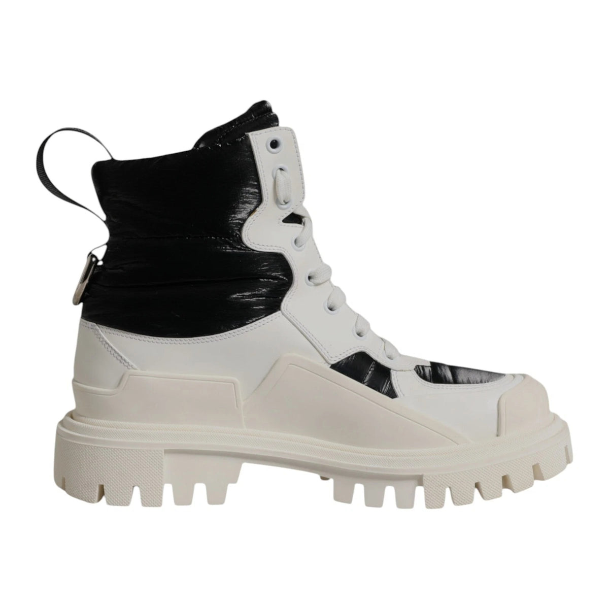 Bottes blanches à lacets, mi-mollet, rembourrées