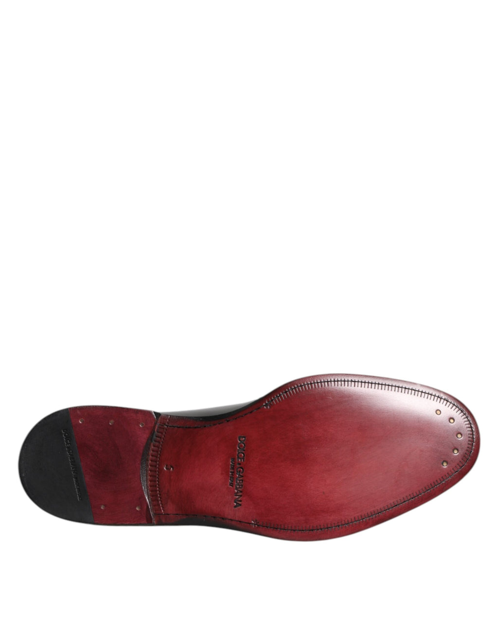 Chaussures habillées formelles en cuir noir à lacets, style derby.