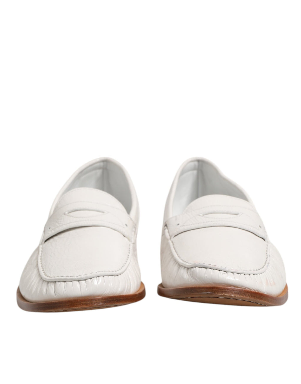 Mocassins en cuir blanc, chaussures plates à enfiler.