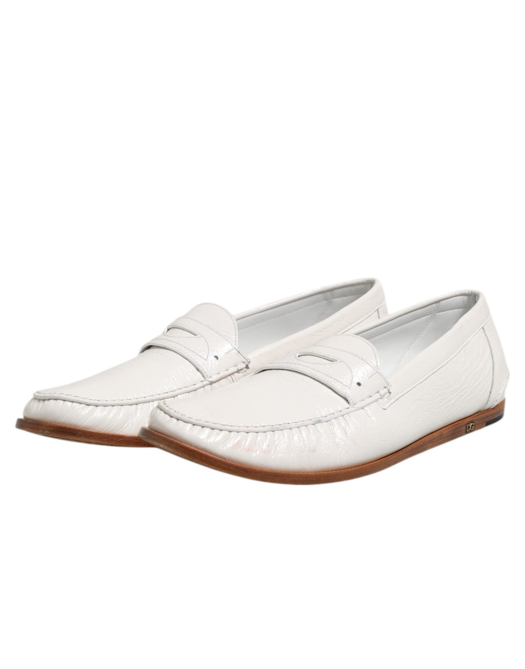 Mocassins en cuir blanc, chaussures plates à enfiler.