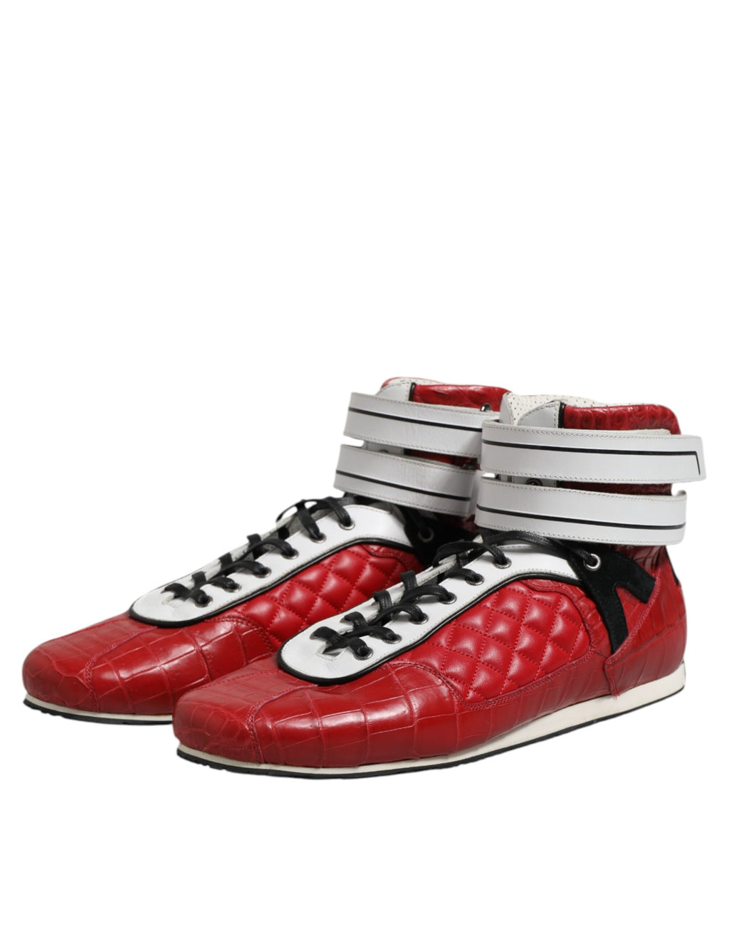 Baskets en cuir rouge capitonné à lacets