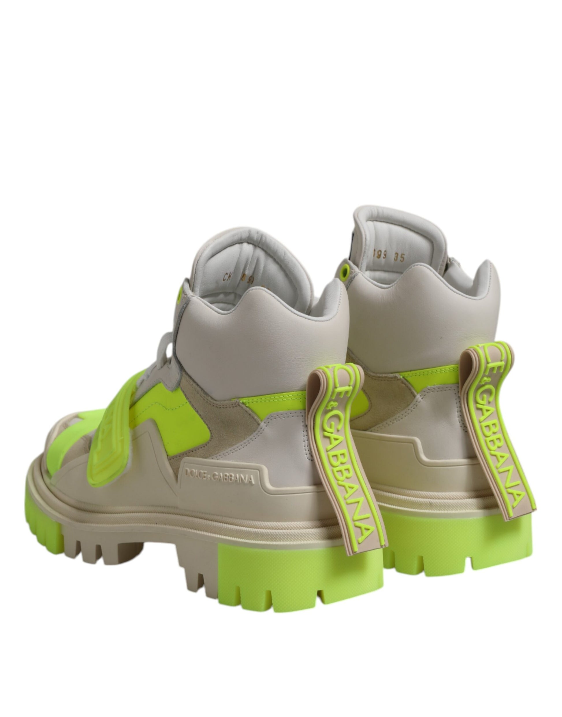Chaussures de randonnée et baskets multicolores