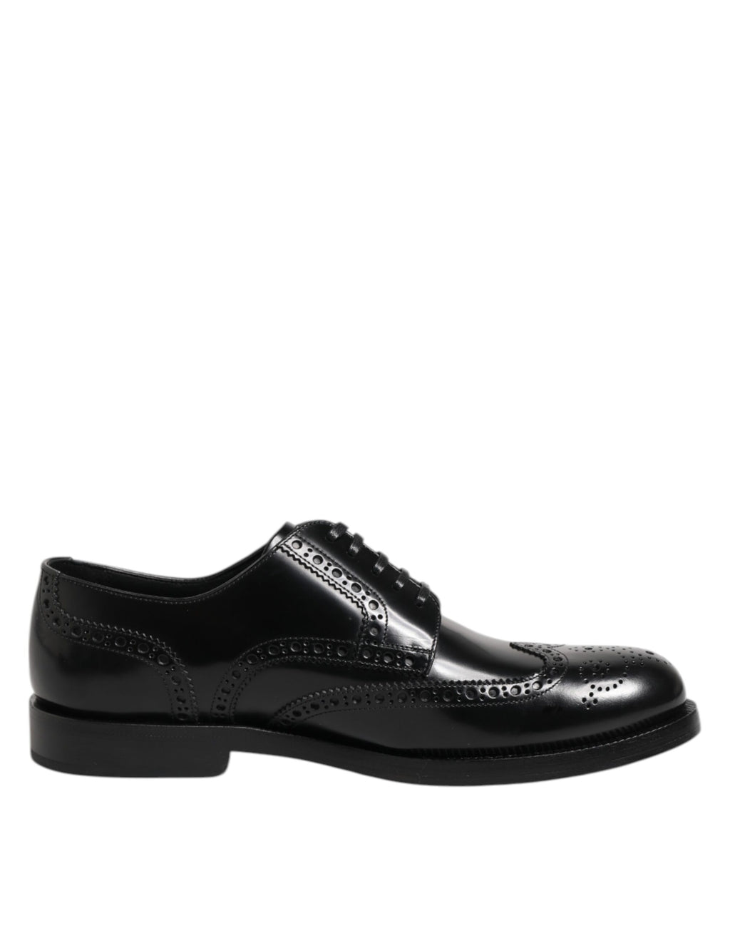 Chaussures habillées en cuir noir, style derby à bout pointu.