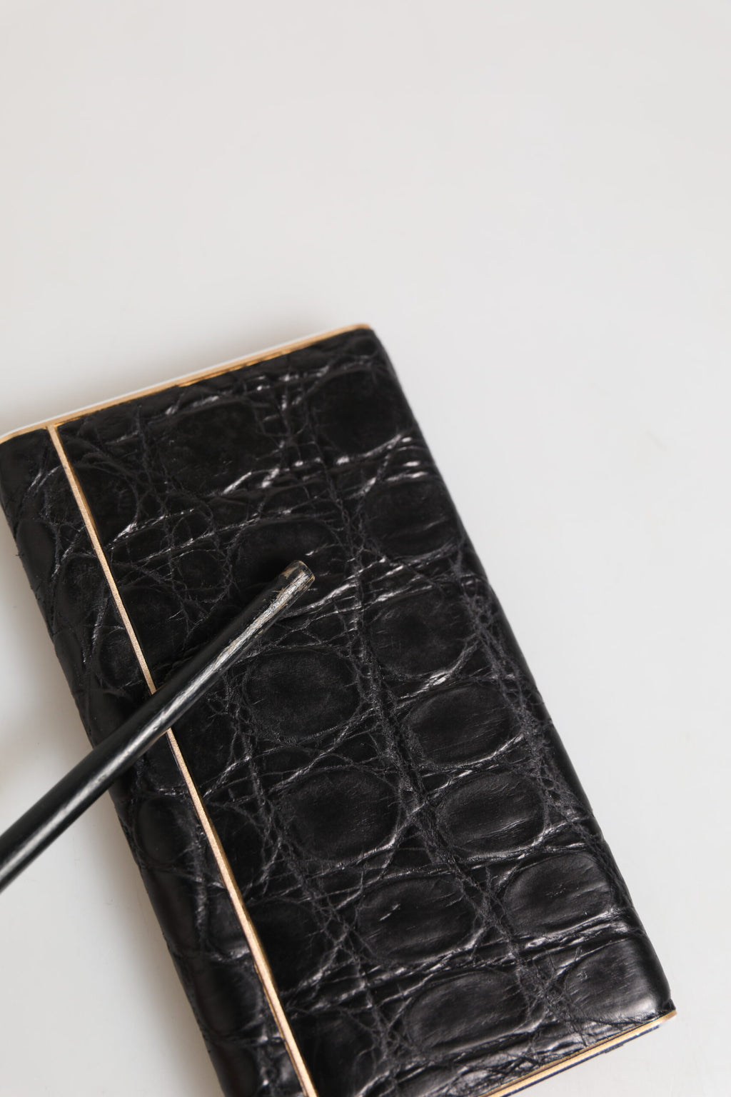Black Leather Embossed Skin 3000mAh Power Bank Charger USB