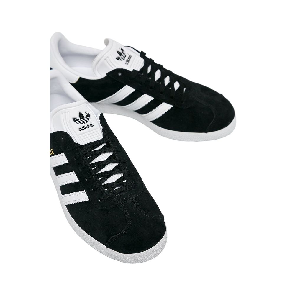 Baskets en cuir noir